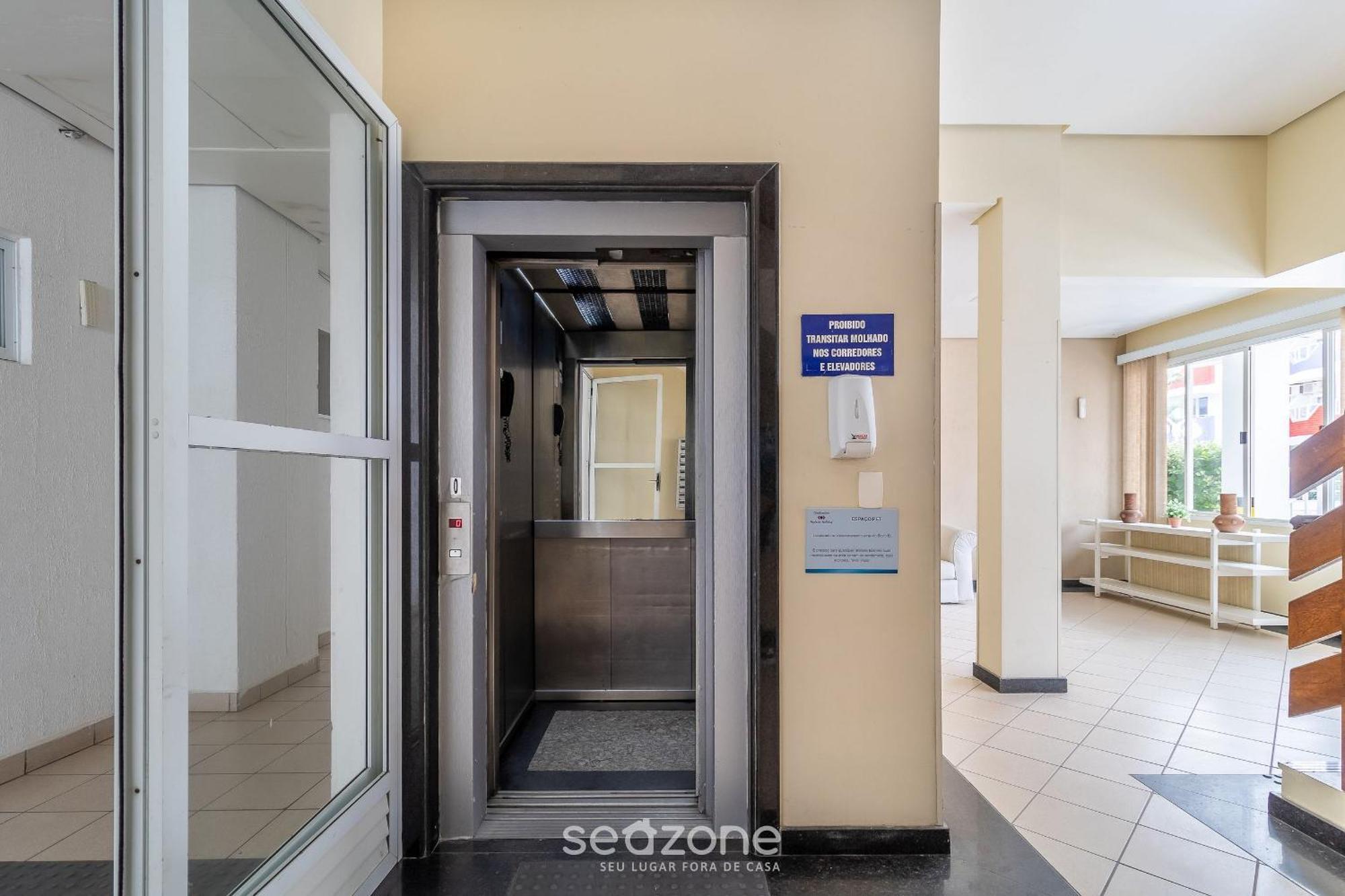 Apto C/ Varanda Em Condominio Pe Na Areia Iho127 Флорианополис Экстерьер фото